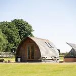 Sedgewell Barn By Wigwam Holidays Нортхаллертон