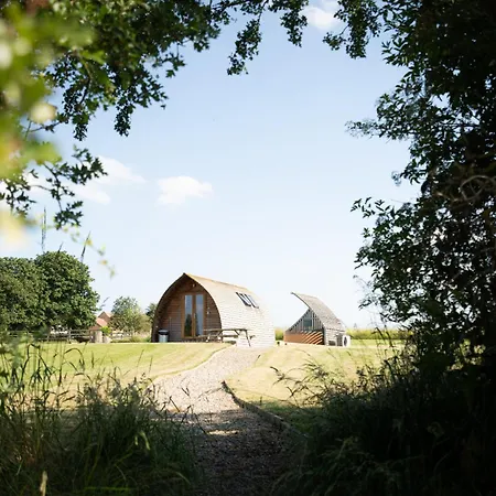 Sedgewell Barn By Wigwam Holidays *