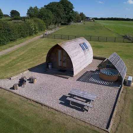 Sedgewell Barn By Wigwam Holidays *