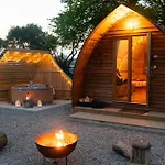 Sedgewell Barn By Wigwam Holidays *